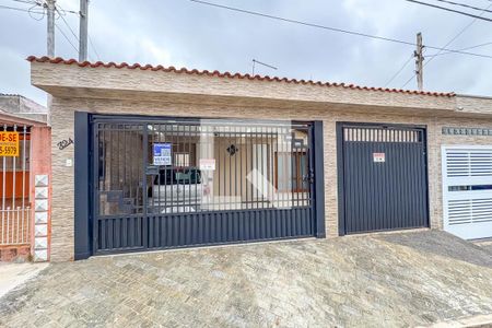 Fachada de casa à venda com 3 quartos, 240m² em Paulicéia, São Bernardo do Campo