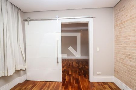 Sala de TV de apartamento à venda com 2 quartos, 96m² em Jardim Paulista, São Paulo