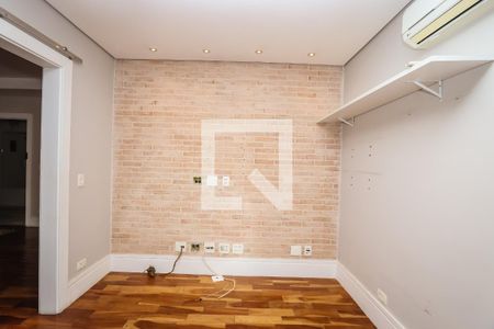 Sala de TV de apartamento à venda com 2 quartos, 96m² em Jardim Paulista, São Paulo