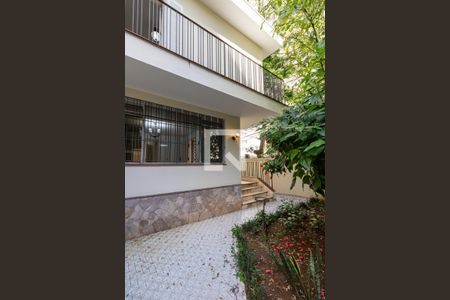 Quintal de casa para alugar com 3 quartos, 286m² em Itaim Bibi, São Paulo