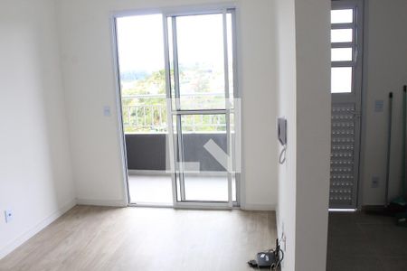 Sala de apartamento para alugar com 2 quartos, 58m² em Jardim Belizário, Cotia