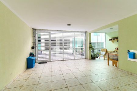 Garagem de casa de condomínio à venda com 3 quartos, 130m² em Itaquera, São Paulo