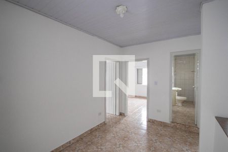 Corredor de casa à venda com 5 quartos, 200m² em Parque Vitoria, São Paulo