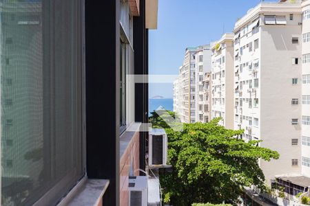 Sala Vista de apartamento à venda com 3 quartos, 130m² em Copacabana, Rio de Janeiro