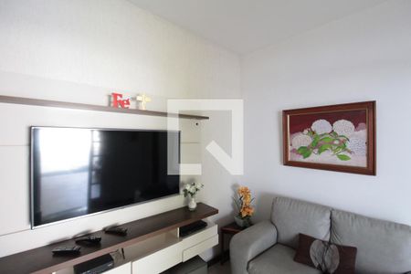 Sala de casa à venda com 3 quartos, 411m² em Santa Monica, Belo Horizonte