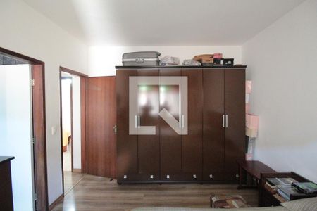 Suite de casa à venda com 3 quartos, 411m² em Santa Monica, Belo Horizonte