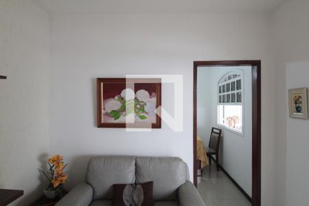 Sala de casa à venda com 3 quartos, 411m² em Santa Monica, Belo Horizonte