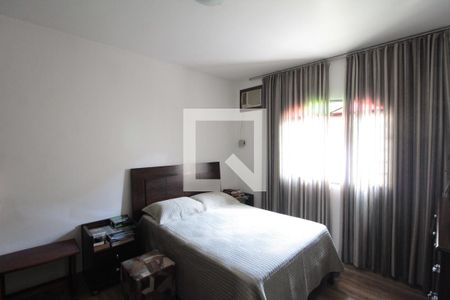 Suite de casa à venda com 3 quartos, 411m² em Santa Monica, Belo Horizonte