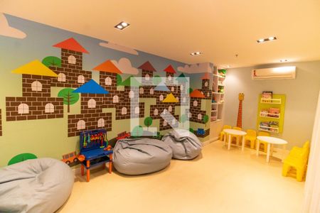 Área comum de apartamento à venda com 2 quartos, 62m² em Centro, Niterói