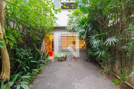 Garagem de casa à venda com 2 quartos, 140m² em Cidade Monções, São Paulo