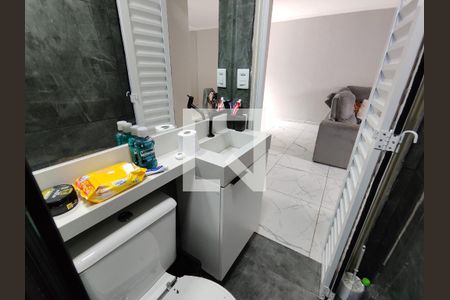 Banheiro de casa à venda com 2 quartos, 80m² em Parada Xv de Novembro, São Paulo