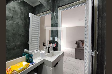 Banheiro de casa à venda com 2 quartos, 80m² em Parada Xv de Novembro, São Paulo