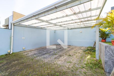 Garagem de casa à venda com 3 quartos, 138m² em Guarujá, Porto Alegre