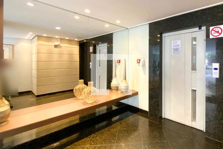 Área comum - Hall de apartamento para alugar com 3 quartos, 96m² em Nova Suíssa, Belo Horizonte