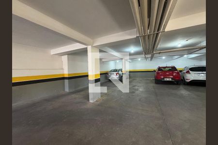 Garagem de apartamento à venda com 2 quartos, 120m² em Coqueiros, Belo Horizonte