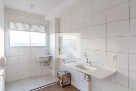 Cozinha de apartamento para alugar com 2 quartos, 40m² em Jardim Santo Antonio, São Paulo