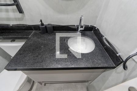 Banheiro de kitnet/studio à venda com 1 quarto, 23m² em Centro Histórico de São Paulo, São Paulo
