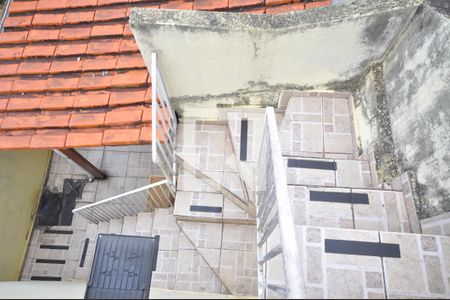 Escada de acesso ao terraço de casa à venda com 4 quartos, 123m² em Vila Medeiros, São Paulo