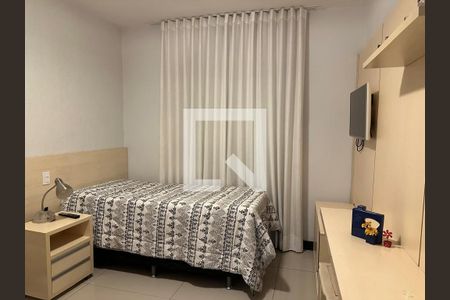 Quarto  de casa à venda com 3 quartos, 600m² em Santa Maria, Belo Horizonte
