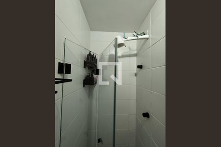 Banheiro  de apartamento à venda com 2 quartos, 57m² em Vila Moraes, São Paulo