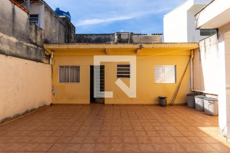 Quintal de casa à venda com 4 quartos, 200m² em Vila Carrão, São Paulo