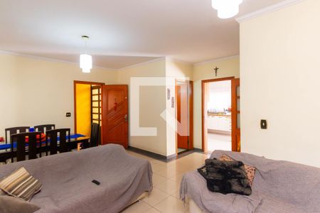 Sala de casa à venda com 4 quartos, 200m² em Vila Carrão, São Paulo