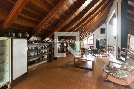 Mezanino de casa à venda com 4 quartos, 400m² em Ipanema, Porto Alegre