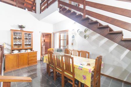 Sala de casa à venda com 4 quartos, 400m² em Ipanema, Porto Alegre