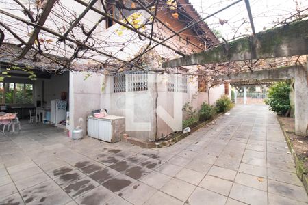 Área Externa de casa à venda com 4 quartos, 400m² em Ipanema, Porto Alegre