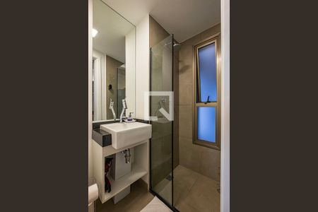 Banheiro de kitnet/studio para alugar com 1 quarto, 30m² em Cerqueira César, São Paulo