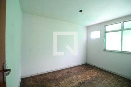 Quarto 2 de apartamento para alugar com 2 quartos, 60m² em Taquara, Rio de Janeiro