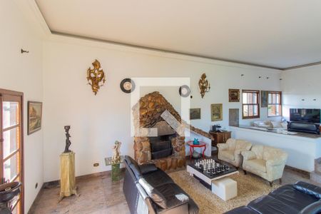 Sala de casa de condomínio para alugar com 5 quartos, 900m² em Jardim Passargada I, Cotia