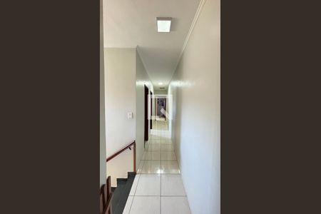 Corredor de casa à venda com 3 quartos, 200m² em Jardim Ana Maria, Santo André