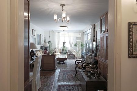 Entrada de apartamento à venda com 3 quartos, 150m² em Jardim Paulista, São Paulo