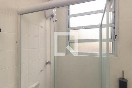 Banheiro de kitnet/studio à venda com 1 quarto, 25m² em Higienópolis, São Paulo