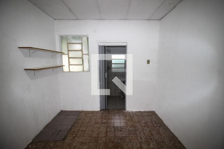 Quarto de casa para alugar com 1 quarto, 38m² em Vila Haro, Sorocaba
