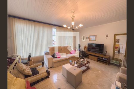 Sala de casa à venda com 3 quartos, 236m² em Vila Ipojuca, São Paulo