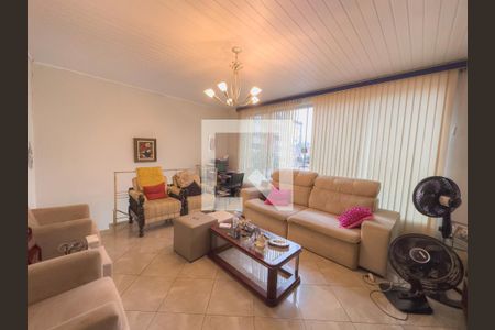 Sala de casa à venda com 3 quartos, 236m² em Vila Ipojuca, São Paulo