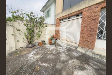 Garagem de casa à venda com 3 quartos, 236m² em Vila Ipojuca, São Paulo