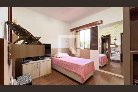 Casa à venda com 4 quartos, 541m² em Santa Lúcia, Belo Horizonte