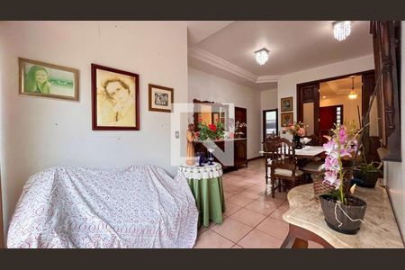 Casa à venda com 4 quartos, 541m² em Santa Lúcia, Belo Horizonte