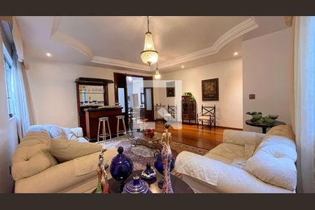 Casa à venda com 4 quartos, 541m² em Santa Lúcia, Belo Horizonte