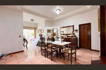 Casa à venda com 4 quartos, 541m² em Santa Lúcia, Belo Horizonte