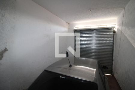Garagem de casa à venda com 3 quartos, 262m² em Vila Celeste, São Paulo