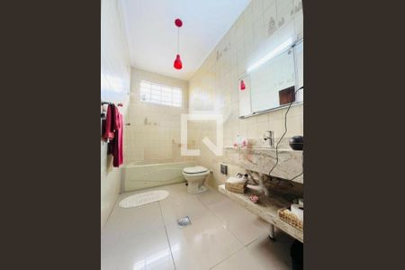 Casa à venda com 3 quartos, 270m² em Jardim Utinga, Santo André