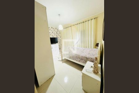 Casa à venda com 3 quartos, 270m² em Jardim Utinga, Santo André