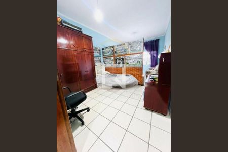 Casa à venda com 3 quartos, 270m² em Jardim Utinga, Santo André