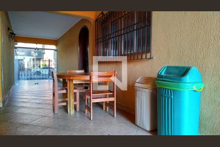 Casa à venda com 3 quartos, 280m² em Vila Curuçá, Santo André