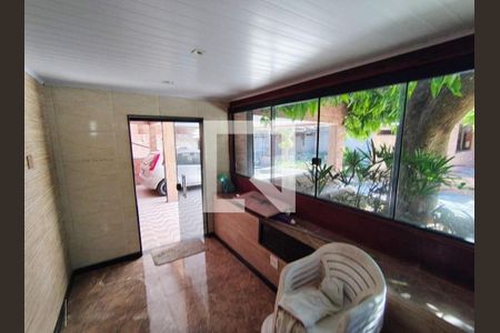 Casa à venda com 6 quartos, 290m² em Itaipu, Niterói