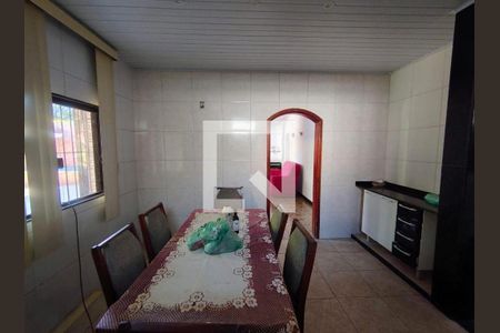 Casa à venda com 6 quartos, 290m² em Itaipu, Niterói